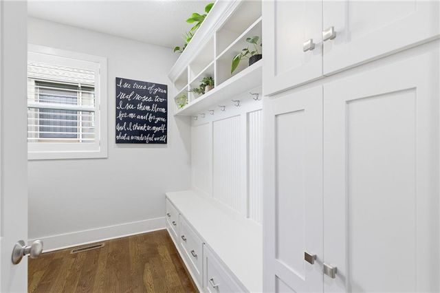 8106 Millridge Street, Lenexa, KS 66220