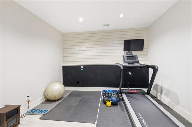 8106 Millridge Street, Lenexa, KS 66220