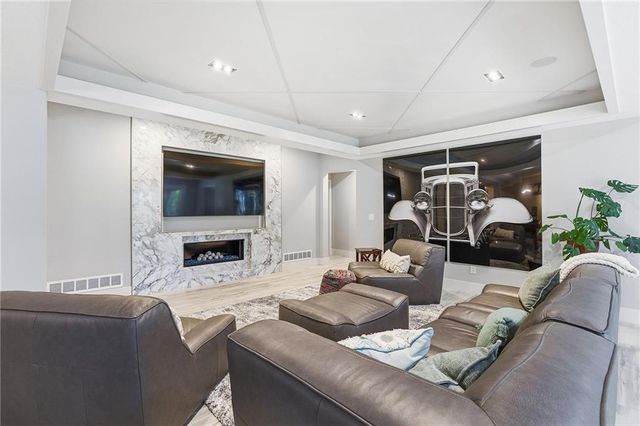 8106 Millridge Street, Lenexa, KS 66220