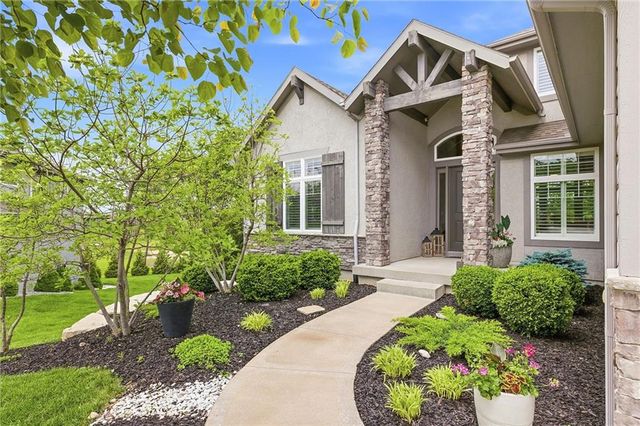 8106 Millridge Street, Lenexa, KS 66220