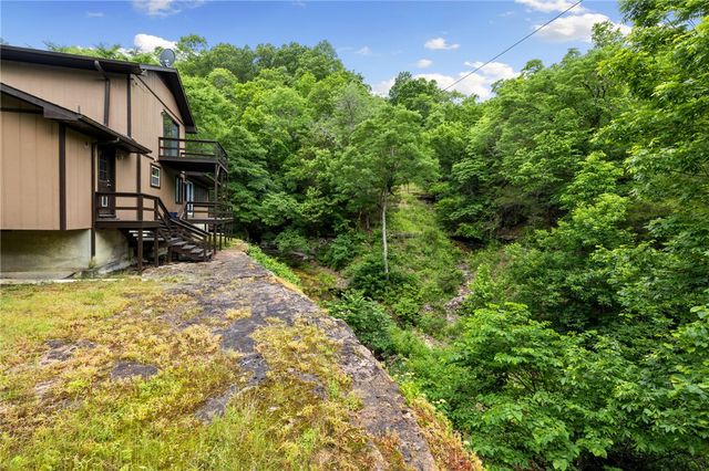 148 County Road 155, Eureka Springs, AR 72632