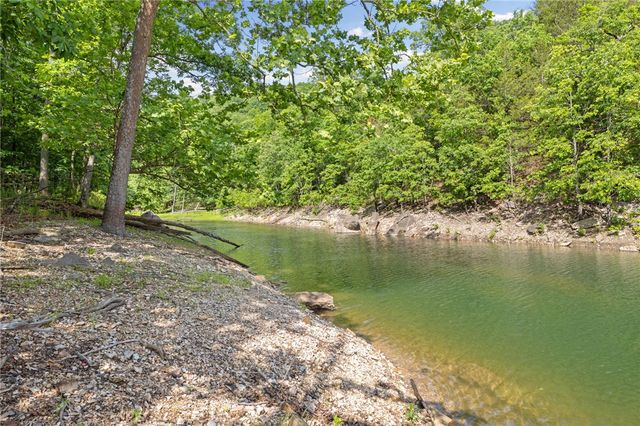 148 County Road 155, Eureka Springs, AR 72632