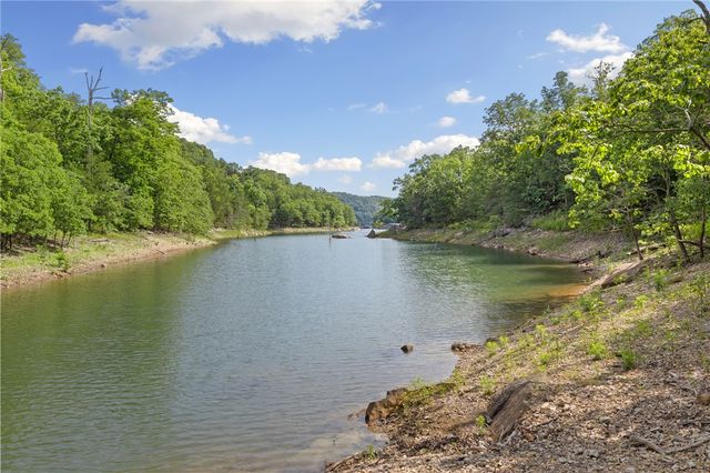 148 County Road 155, Eureka Springs, AR 72632