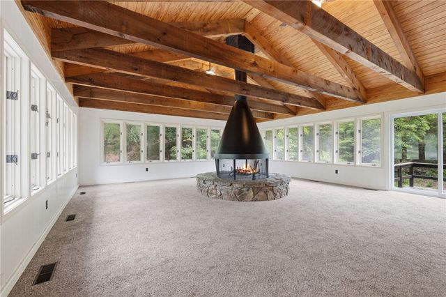 148 County Road 155, Eureka Springs, AR 72632