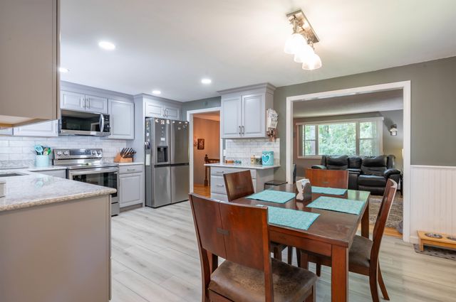 223 Baboosic Lake Road, Merrimack, NH 03054