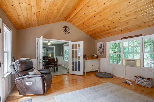 223 Baboosic Lake Road, Merrimack, NH 03054
