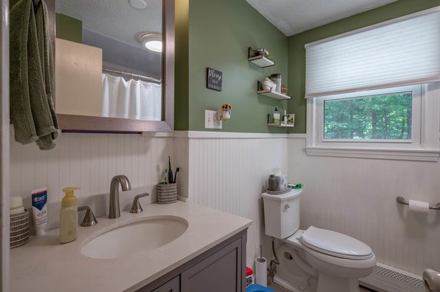 223 Baboosic Lake Road, Merrimack, NH 03054