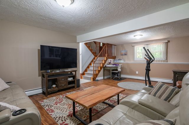 223 Baboosic Lake Road, Merrimack, NH 03054