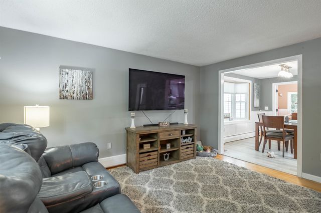 223 Baboosic Lake Road, Merrimack, NH 03054