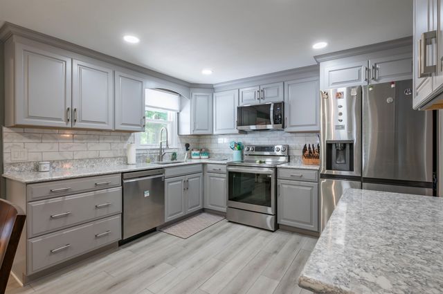 223 Baboosic Lake Road, Merrimack, NH 03054