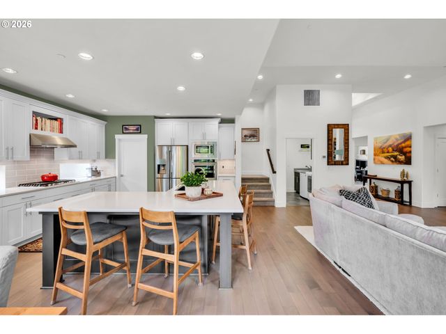 2213 Nw SIERRA Way, Camas, WA 98607