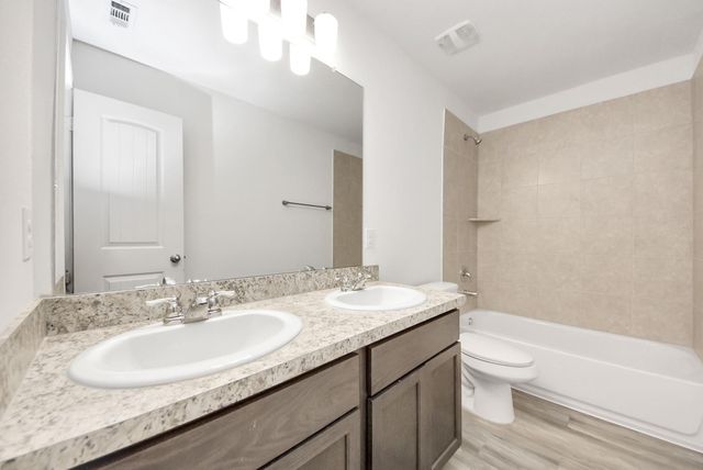 606 Travis Street, Baytown, TX 77520