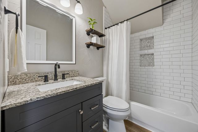 9217 Inverness Drive, Rowlett, TX 75089