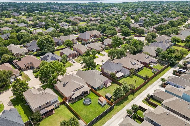 9217 Inverness Drive, Rowlett, TX 75089