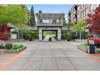 400 W 8TH St 209, Vancouver, WA 98660
