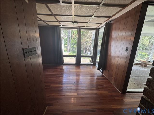 10309 Wycliff Rd, Chesterfield, VA 23236