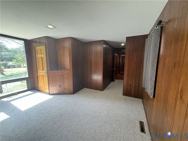 10309 Wycliff Rd, Chesterfield, VA 23236