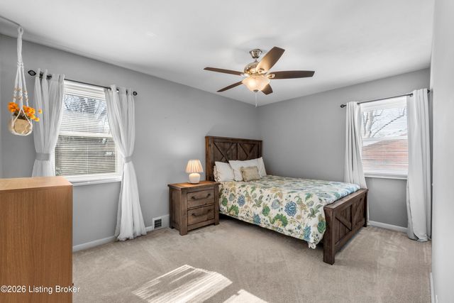 7804 Davhal Dr, Louisville, KY 40291