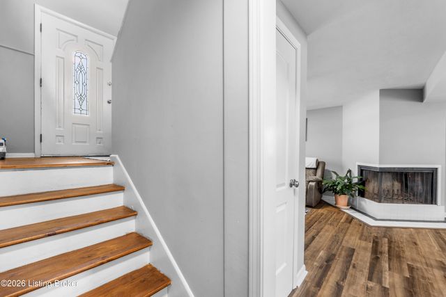 7804 Davhal Dr, Louisville, KY 40291