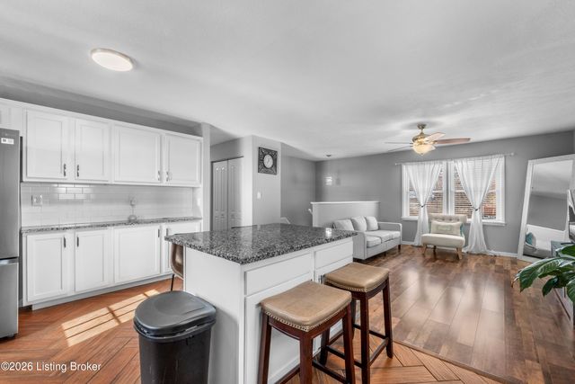 7804 Davhal Dr, Louisville, KY 40291