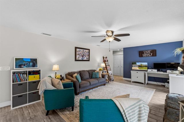 3131 GLENEAGLES DRIVE E, Clearwater, FL 33761