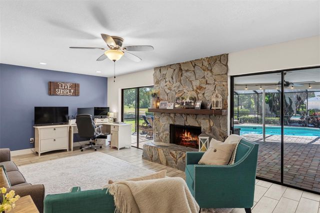 3131 GLENEAGLES DRIVE E, Clearwater, FL 33761