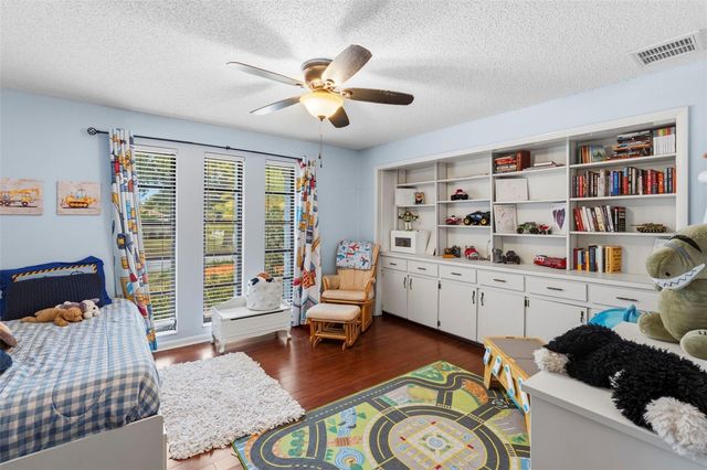 3131 GLENEAGLES DRIVE E, Clearwater, FL 33761