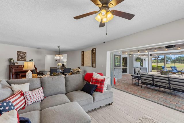 3131 GLENEAGLES DRIVE E, Clearwater, FL 33761