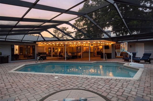 3131 GLENEAGLES DRIVE E, Clearwater, FL 33761