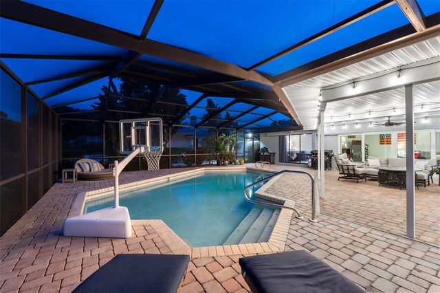 3131 GLENEAGLES DRIVE E, Clearwater, FL 33761