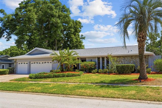 3131 GLENEAGLES DRIVE E, Clearwater, FL 33761