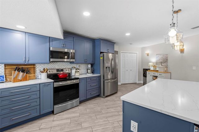 3131 GLENEAGLES DRIVE E, Clearwater, FL 33761