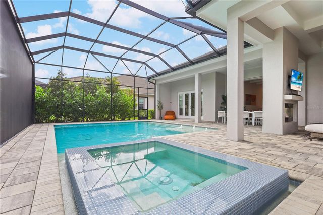 8560 PAVIA WAY, Bradenton, FL 34202