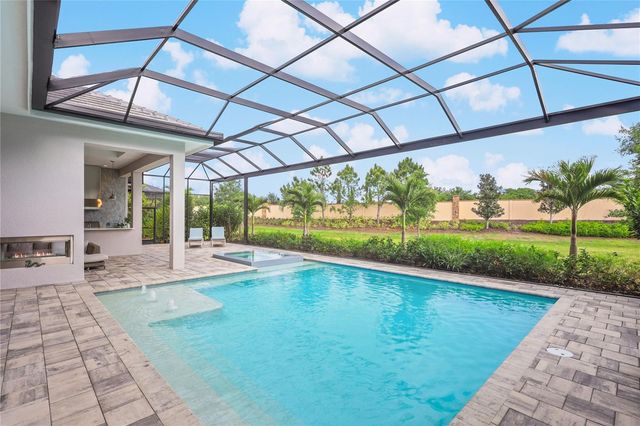 8560 PAVIA WAY, Bradenton, FL 34202