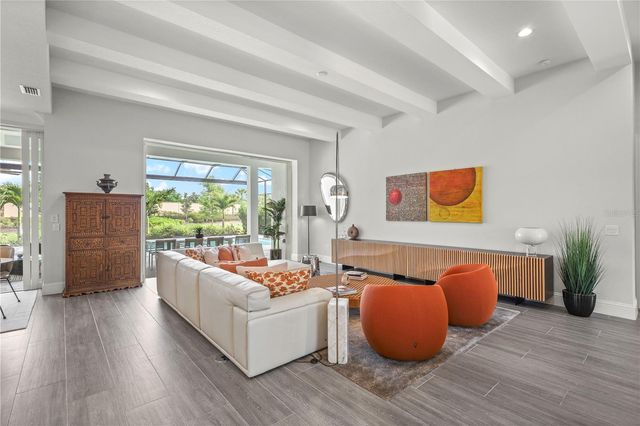 8560 PAVIA WAY, Bradenton, FL 34202