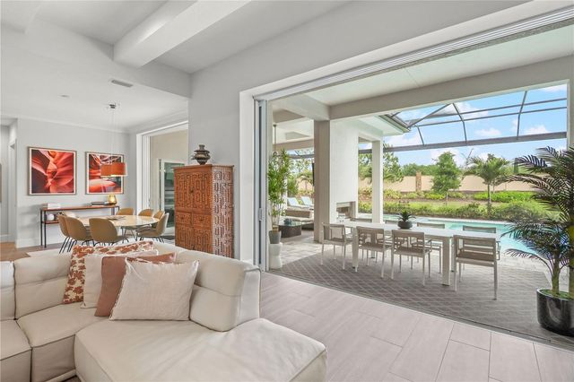 8560 PAVIA WAY, Bradenton, FL 34202