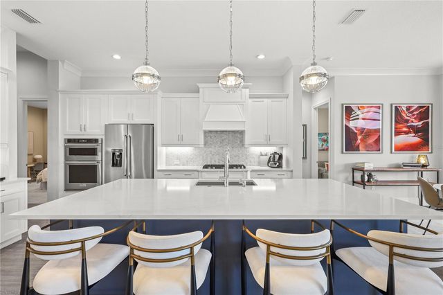 8560 PAVIA WAY, Bradenton, FL 34202