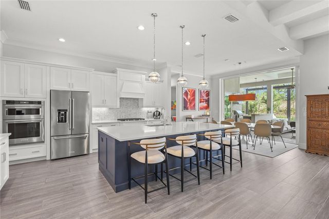 8560 PAVIA WAY, Bradenton, FL 34202