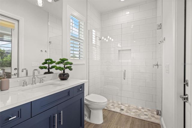 8560 PAVIA WAY, Bradenton, FL 34202