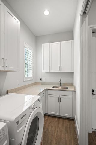 8560 PAVIA WAY, Bradenton, FL 34202