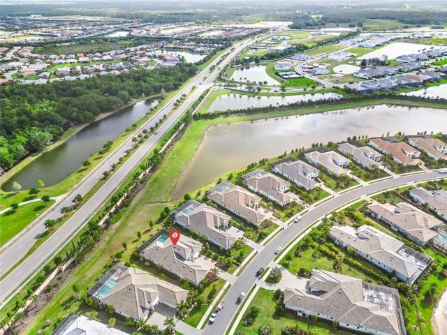 8560 PAVIA WAY, Bradenton, FL 34202