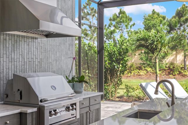 8560 PAVIA WAY, Bradenton, FL 34202