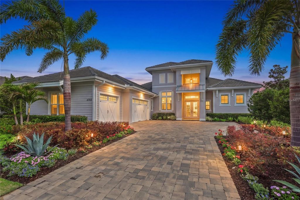 8560 PAVIA WAY, Bradenton, FL 34202