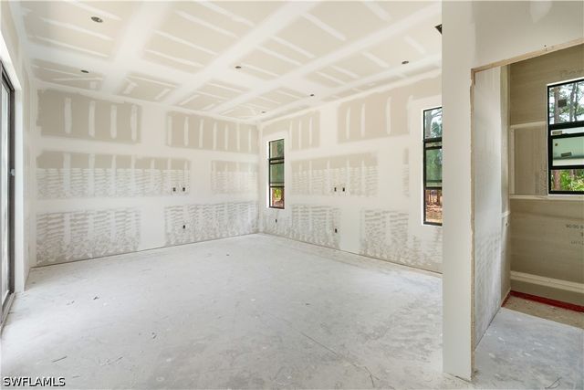3191 16th AVE NE, Naples, FL 34120