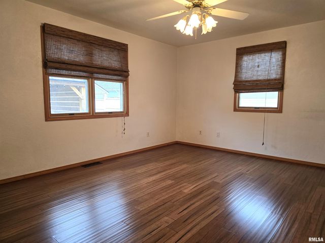 2110 MARIANA Drive, Pekin, IL 61554