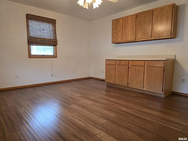 2110 MARIANA Drive, Pekin, IL 61554