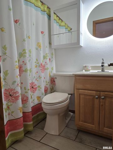 2110 MARIANA Drive, Pekin, IL 61554