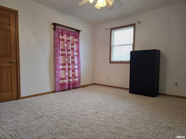 2110 MARIANA Drive, Pekin, IL 61554