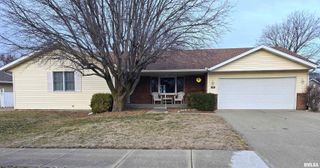 2110 MARIANA Drive, Pekin, IL 61554