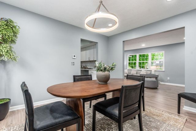 8782 Stonehenge Drive NW, Pickerington, OH 43147